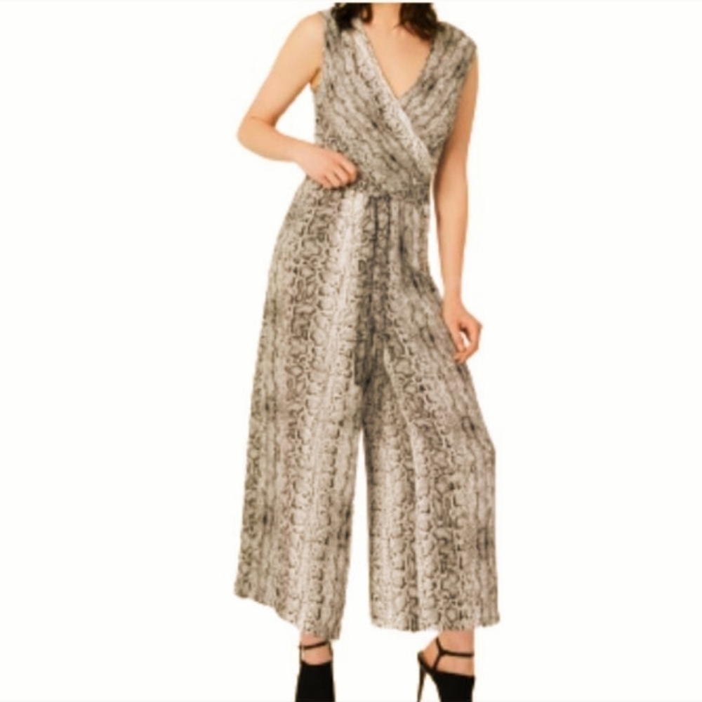 Emma & Michelle Reptile Print Wide Leg Capri Jumpsuit/Romper In Olive Green